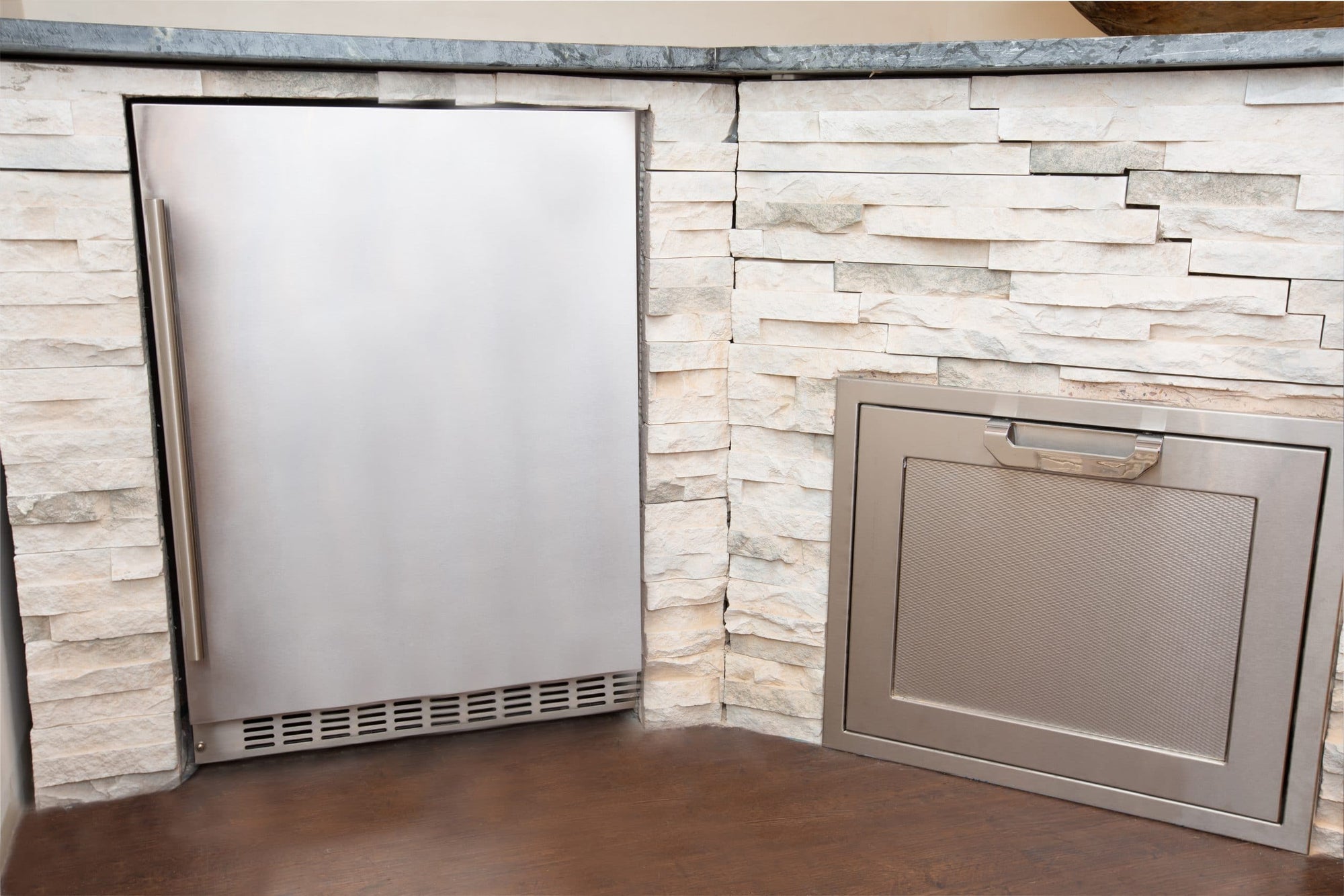 Azure Home Products A224RS Kühlschrank 2.0 Innen/Außen