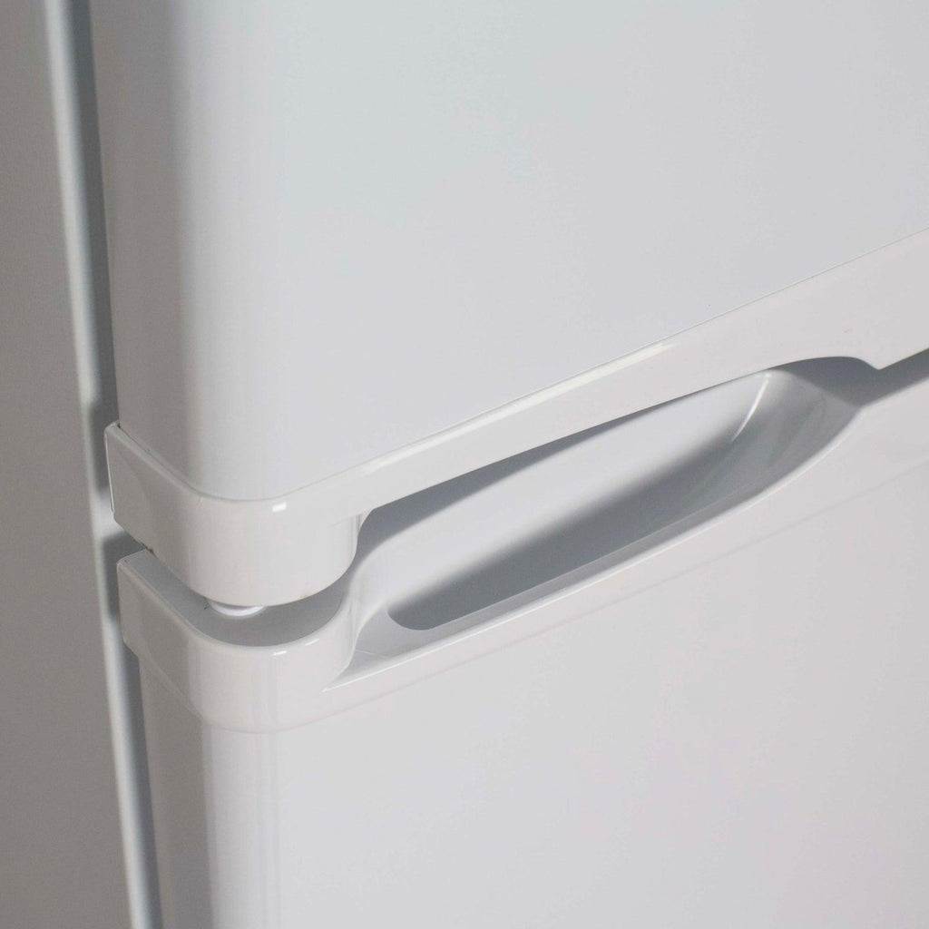 Avanti RA730B0W 7,3 Kubikfuß Kühlschrank in Apartmentgröße