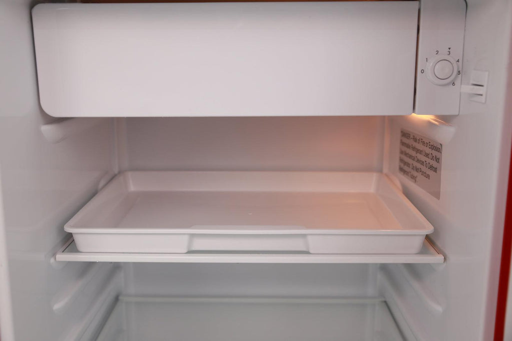 Avanti RMRS31X6BLIS 3,1 Kubikfuß Retro-Kompaktkühlschrank