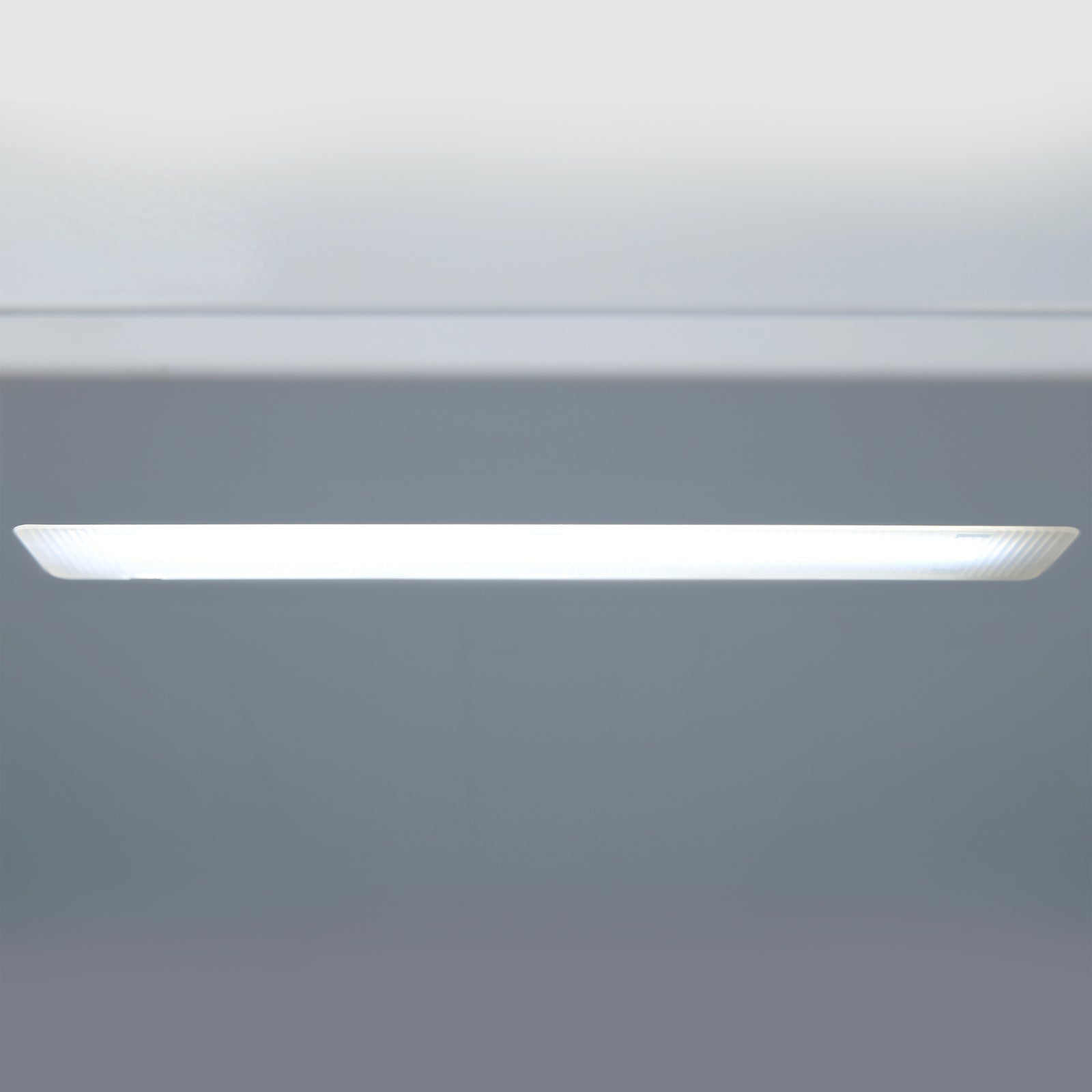 Avanti FF1010D0W Avanti Frostfreier Kühlschrank in Wohnungsgröße, 10,1 Kubikfuß – Weiß / 10,1 Kubikfuß
