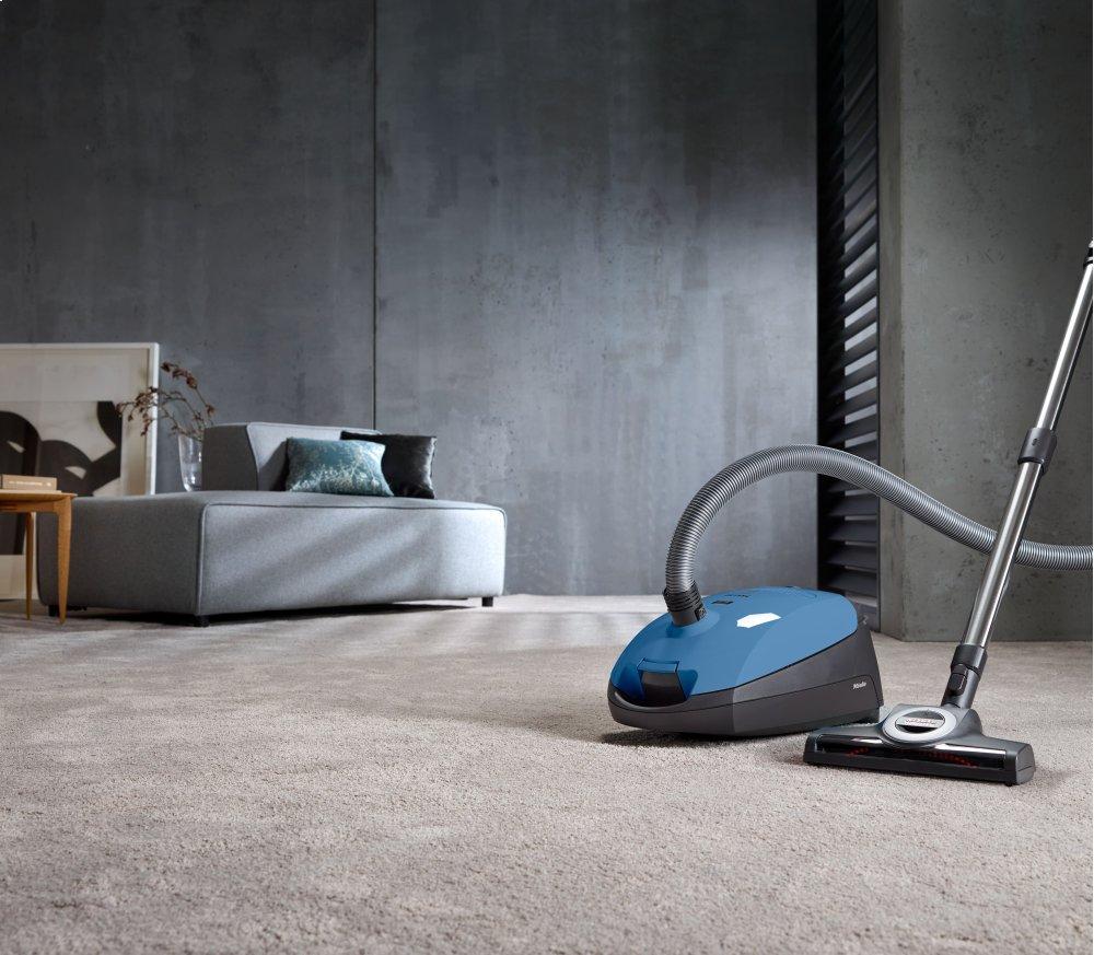 Miele CLASSICC1TURBOTEAMPOWERLINESBAN0TECHBLUE Classic C1 Turbo Team Powerline – Sban0 – Bodenstaubsauger mit Turbobürste für Hartböden und kurz- und mittelflorige Teppiche.