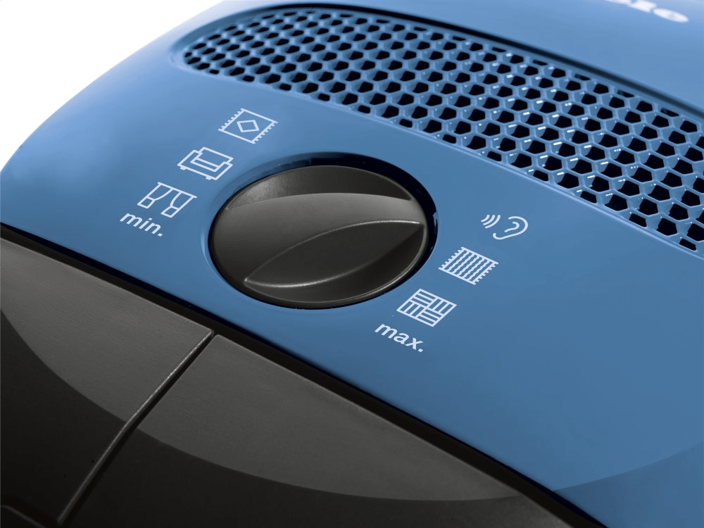 Miele CLASSICC1TURBOTEAMPOWERLINESBAN0TECHBLUE Classic C1 Turbo Team Powerline – Sban0 – Bodenstaubsauger mit Turbobürste für Hartböden und kurz- und mittelflorige Teppiche.