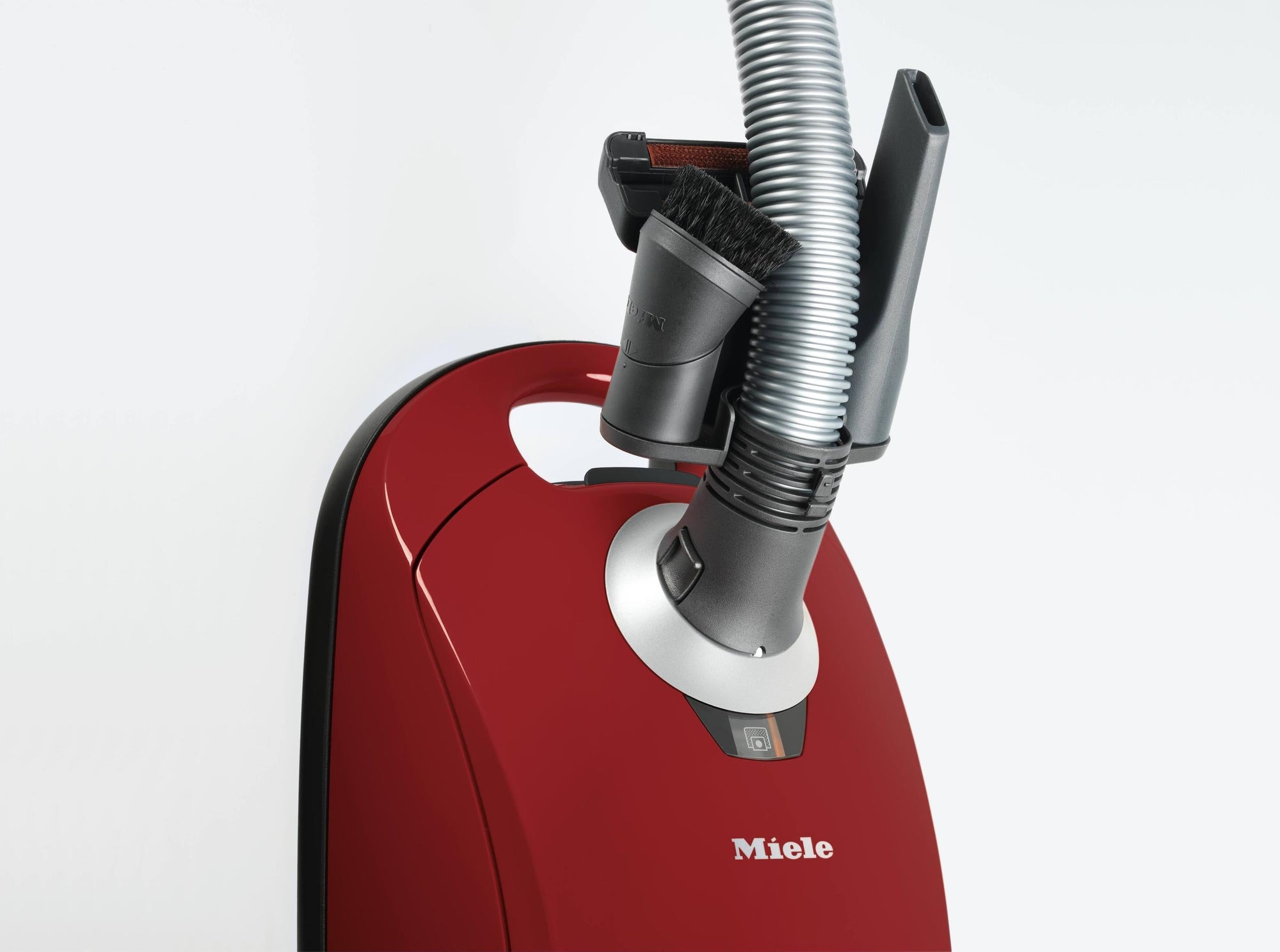 Miele COMPACT C1 HOMECARE POWERLINE SCAO3 MANGO RED Compact C1 Homecare Powerline – Scao3 – Bodenstaubsauger mit Turbobürste für Hartböden und kurz- und mittelflorige Teppiche.
