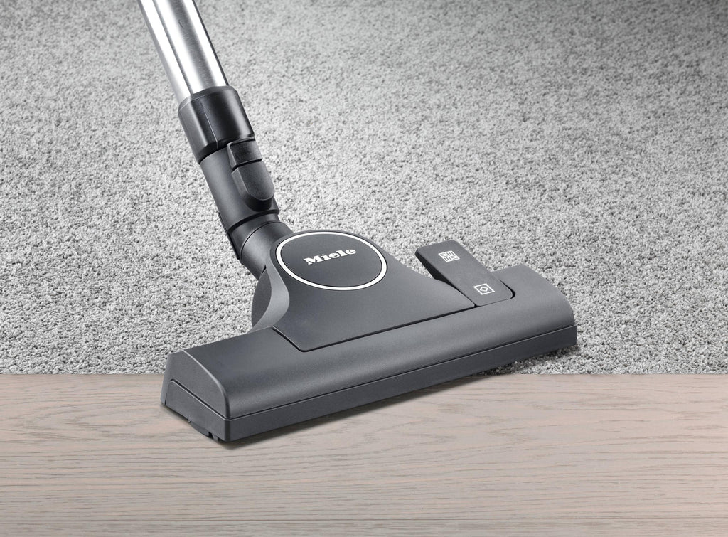 Miele COMPACTC1PURESUCTIONPOWERLINESCAE0LOTUSWHITE Compact C1 Pure Suction Powerline – Scae0 – Bodenstaubsauger mit hoher Saugleistung und Teleskoprohr für gründliches, komfortables Staubsaugen.