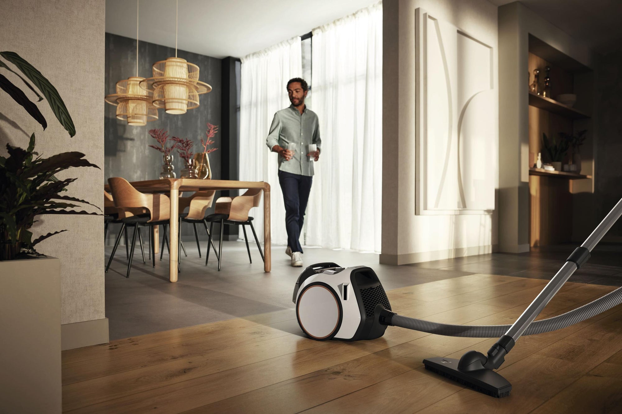 Miele BOOST CX1 PARQUET SNCE0 LOTUSWEISS Boost Cx1 Parquet – Snce0 – Beutelloser Bodenstaubsauger für die optimale Pflege empfindlicher Böden in kompaktem Design.