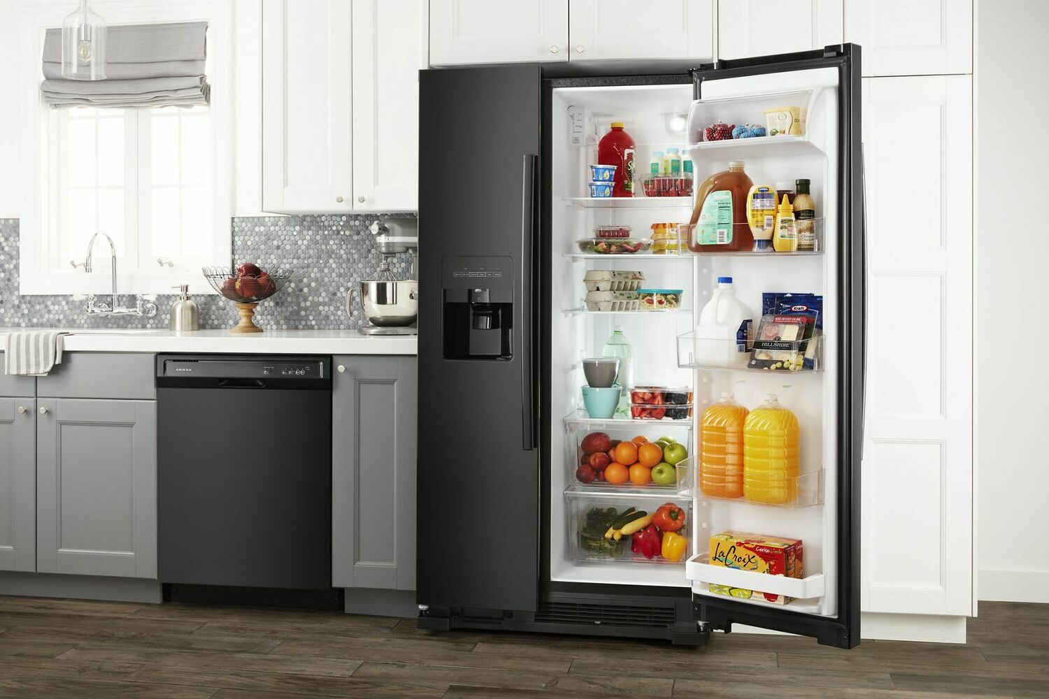 Amana ASI2175GRB 33-Zoll-Side-by-Side-Kühlschrank mit externem Eis- und Wasserspender mit zwei Pads, schwarz