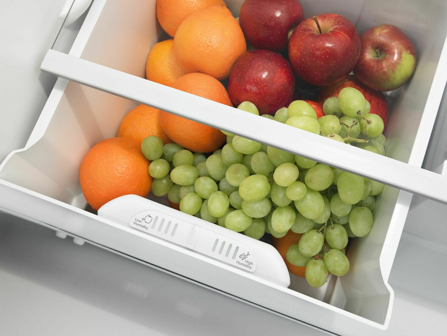 Amana ART318FFDB 30-Zoll-Kühlschrank mit Gefrierfach oben und Glasböden, Schwarz