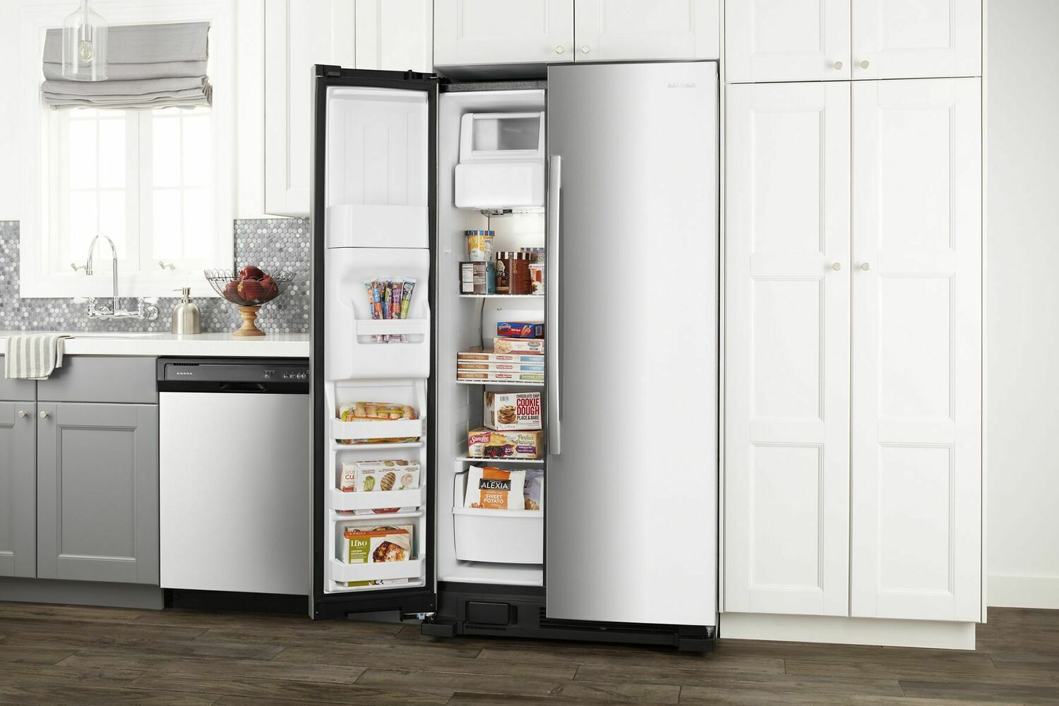 Amana ASI2175GRS 33-Zoll-Side-by-Side-Kühlschrank mit externem Eis- und Wasserspender mit zwei Pads, Schwarz auf Edelstahl